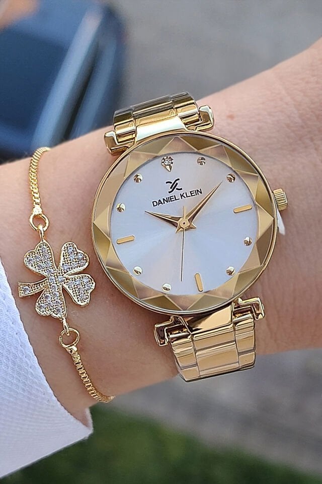 Kesme Camlı 33 mm Altın Sarısı Şık Kadın Kol Saati, Zirkon Taşlı Bileklik Hediyeli