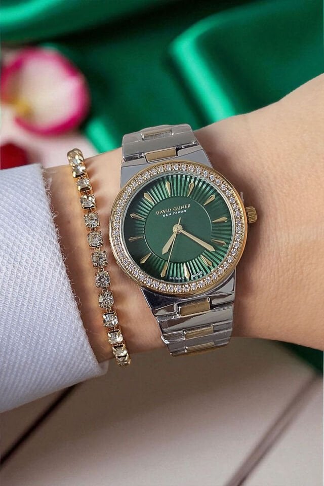 31 mm, Taşlı, Çelik Kordon Altın Sarısı/Metalik Yeşil Kadran Kadın Kol Saati Taşlı Bileklik Hediyeli