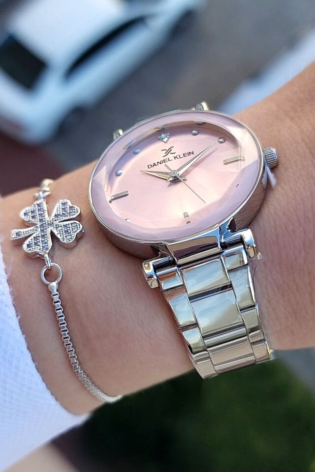 Kesme Camlı 33 mm Metalik Pembe Kadranlı Şık Kadın Kol Saati, Zirkon Taşlı Bileklik Hediyeli