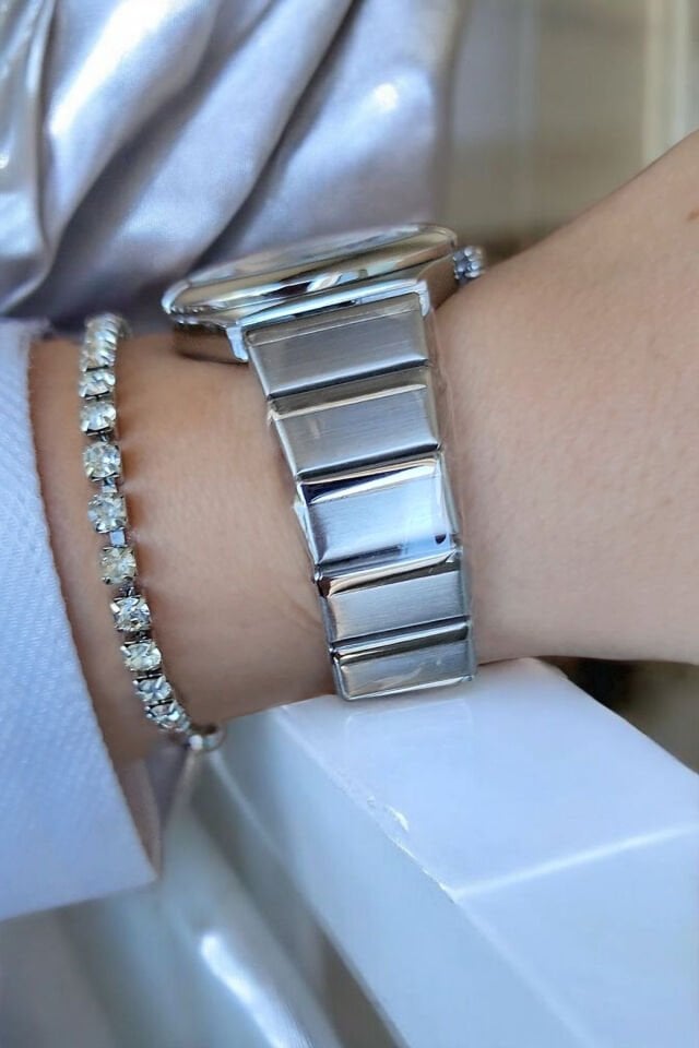 Takvimli Swarovski Taşlı 5ATM Su Geçirmez Beyaz Kadran Çelik Kadın Kol Saati Bileklik Hediyeli