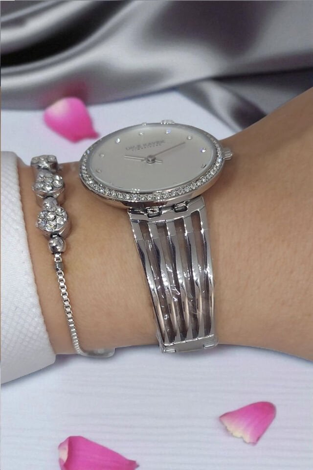 5 ATM Su Geçirmez Beyaz Kadran Metalik Taşlı Çelik Kadın Kol Saati, Taşlı Bileklik Hediyeli