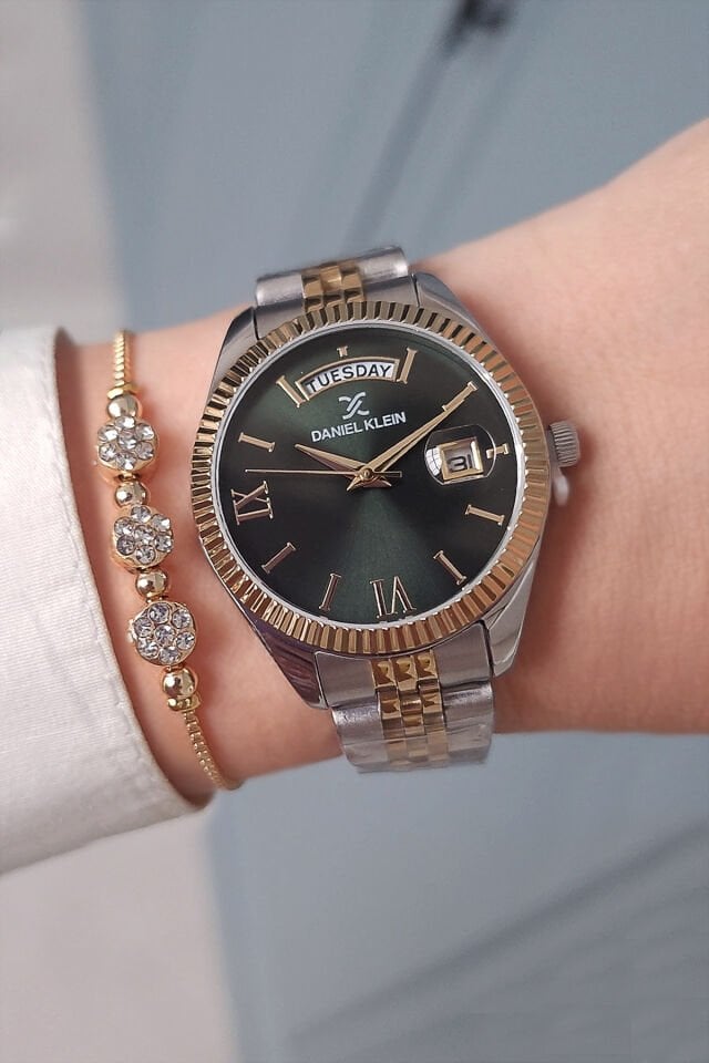 Yeni Model Jübile Bilezik Takvimli Altın/Metalik Yeşil Kadran Kadın Kol Saati, Taşlı Bileklik Hediye