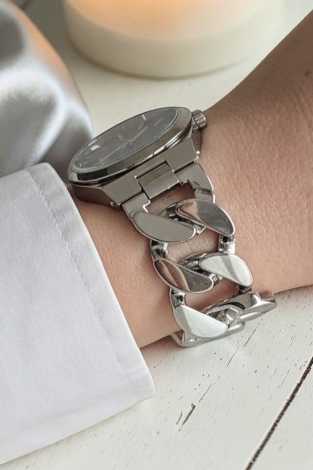 Zincirli Model Çelik Bilezik Metalik Kadın Kol Saati