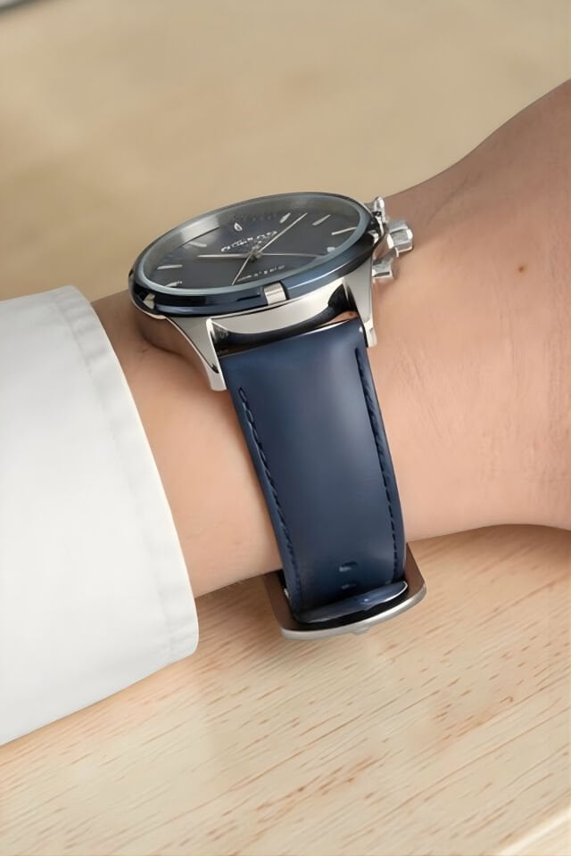 Tüm Fonksiyonları Aktif Lacivert Deri Kayışlı Erkek Kol Saati