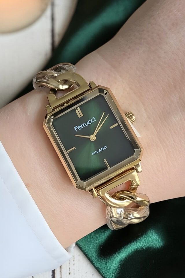 Zincirli Model Çelik Bilezik Altın Sarısı /Yeşil Kadran Kadın Kol Saati