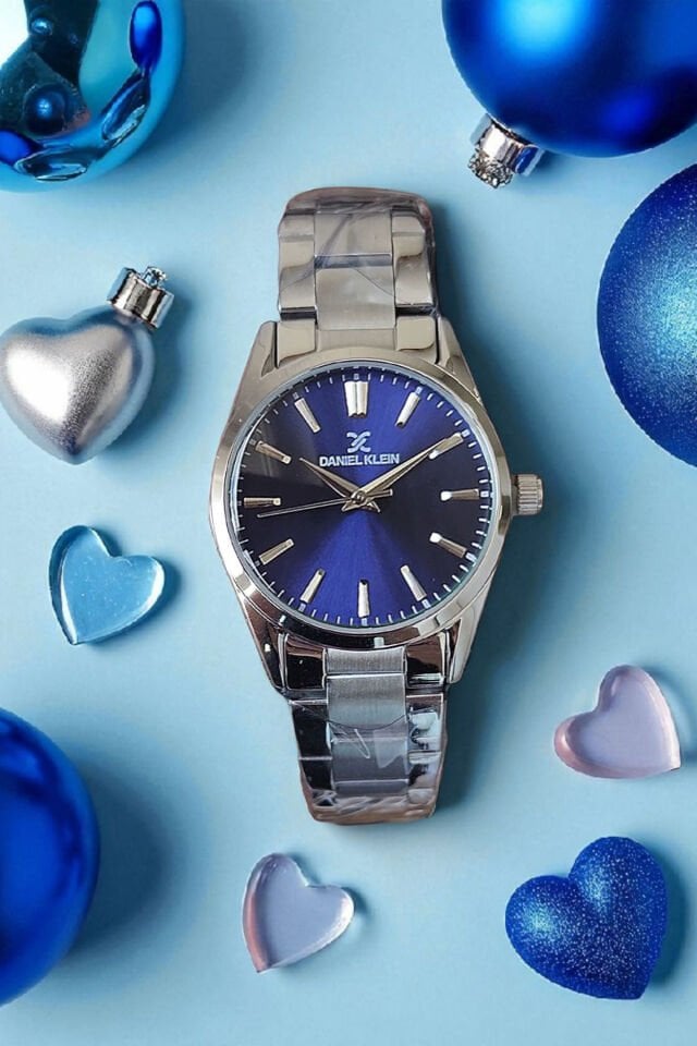 Çelik Bilezik Lacivert Kadran Metalik Kadın Kol Saati + Zincir Bileklik