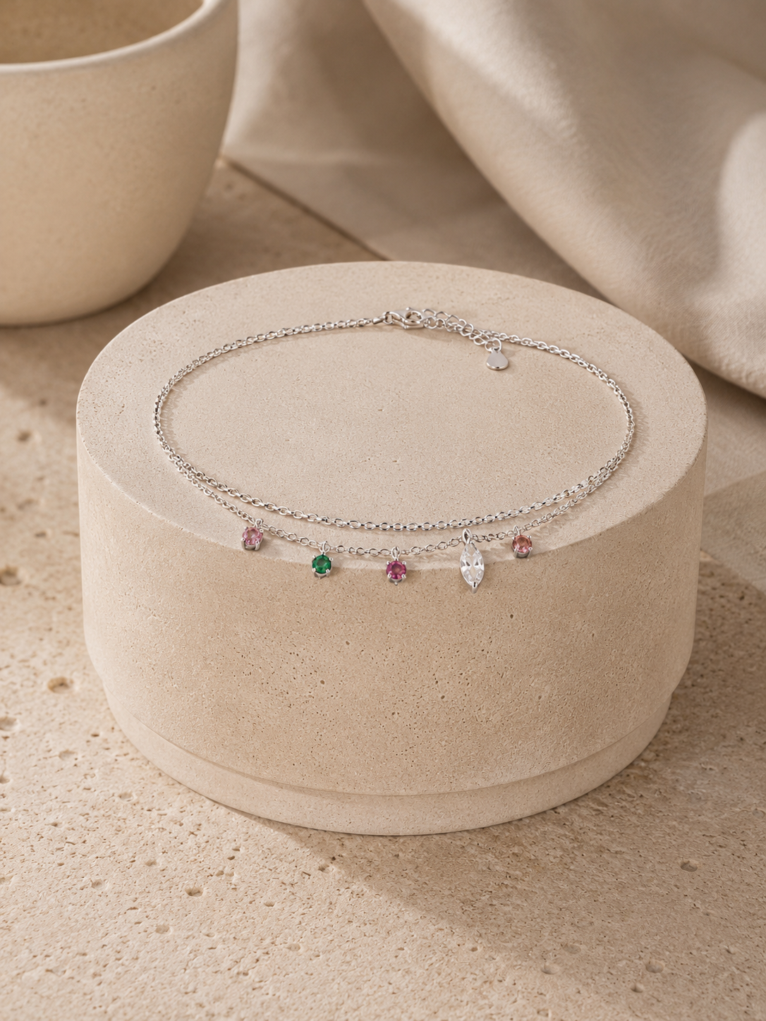 Valmont Accessories Kadın Gümüş Renk Renkli Taş ve Yaprak Detaylı Halhal