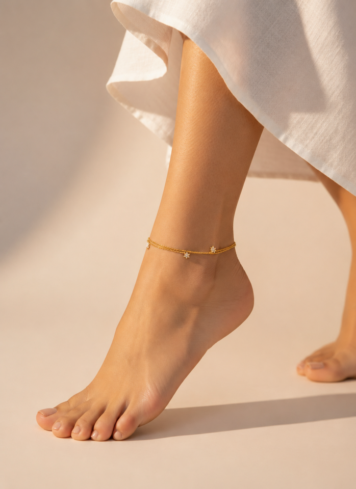 Valmont Accessories Kadın Gold Renk Yıldız Figürlü Taşlı Zarif Halhal