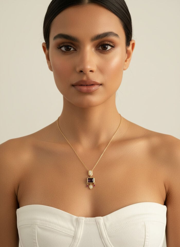Valmont Accessories Kadın Altın Renk Mor Taşlı Geometrik Uçlu Kolye