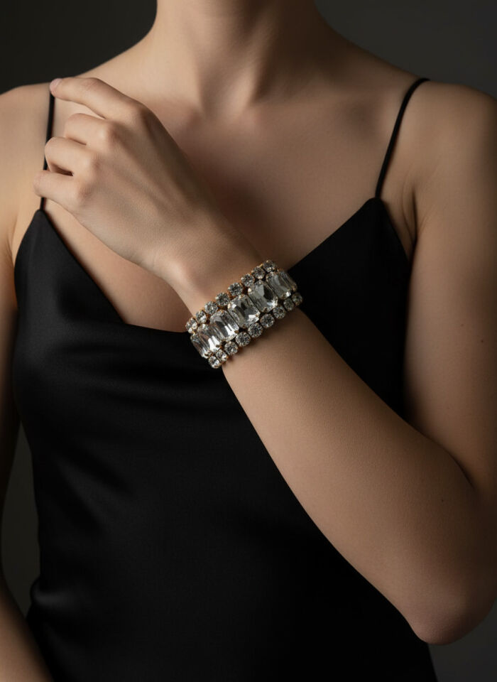 Valmont Accessories Kadın Altın Renk Beyaz Taşlı Üçlü Bileklik Seti