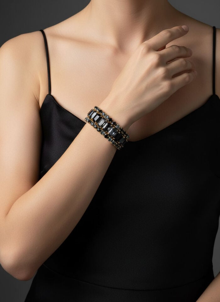 Valmont Accessories Kadın Altın Renk Siyah - Antrasit Taşlı Üçlü Bileklik Seti