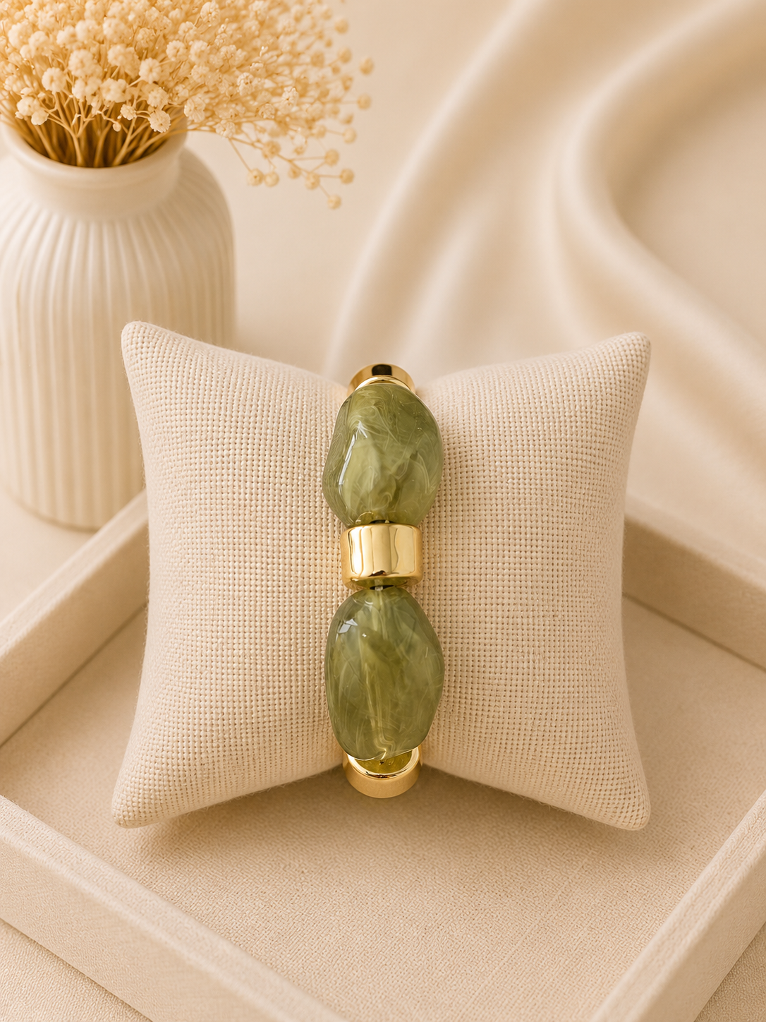 Valmont Accessories Kadın Gold Renk Yeşil  İri Kemik Taşlı Bileklik