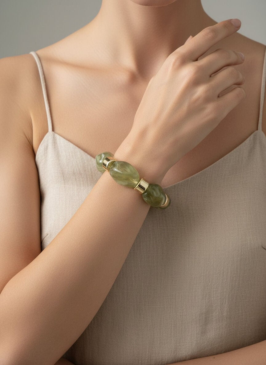 Valmont Accessories Kadın Gold Renk Yeşil  İri Kemik Taşlı Bileklik