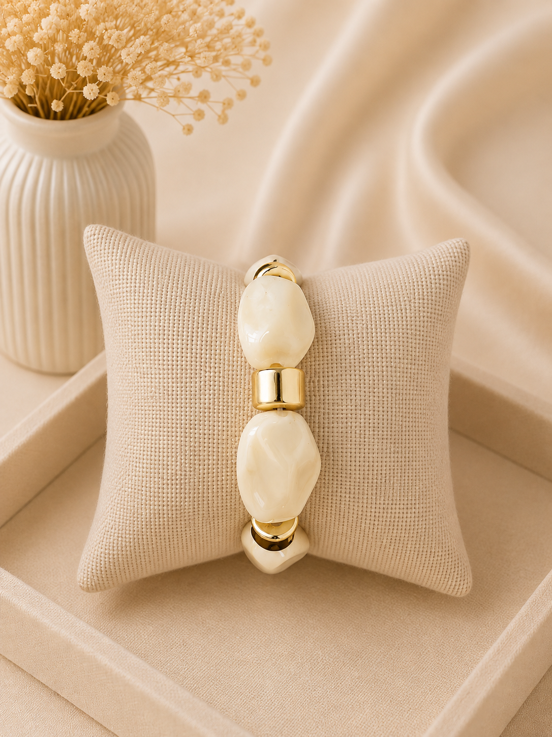 Valmont Accessories Kadın Gold Renk Bej  İri Kemik Taşlı Bileklik