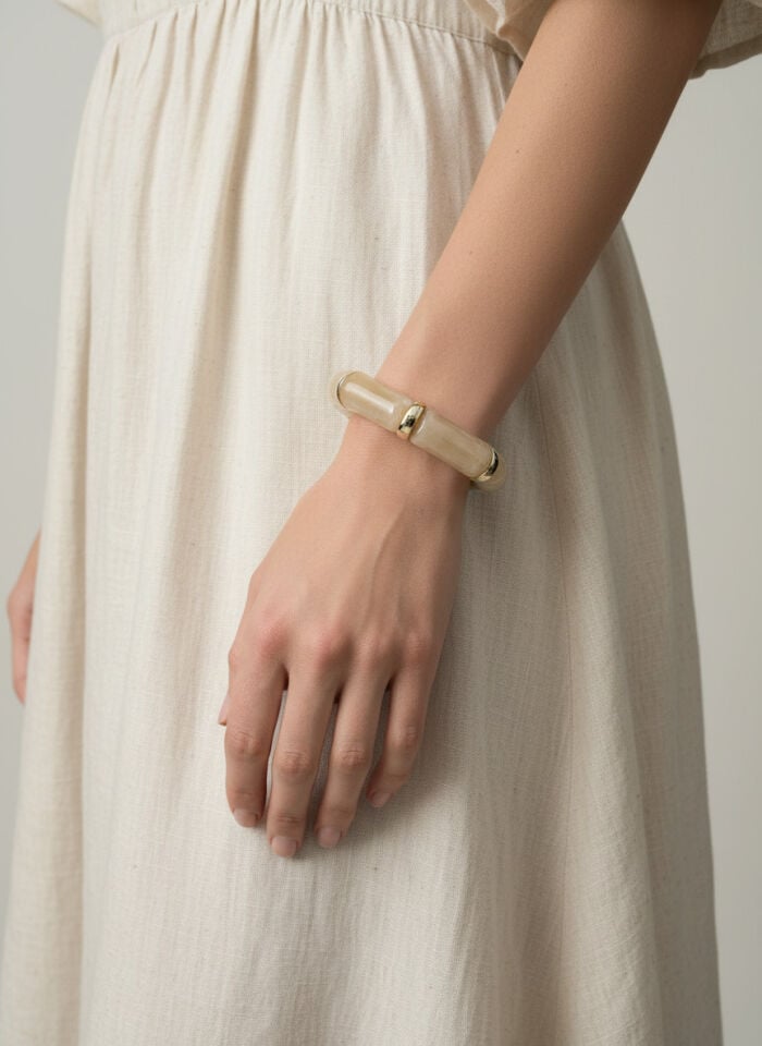 Valmont Accessories Kadın Gold Renk Bej Mermer Desenli Kalın Bileklik