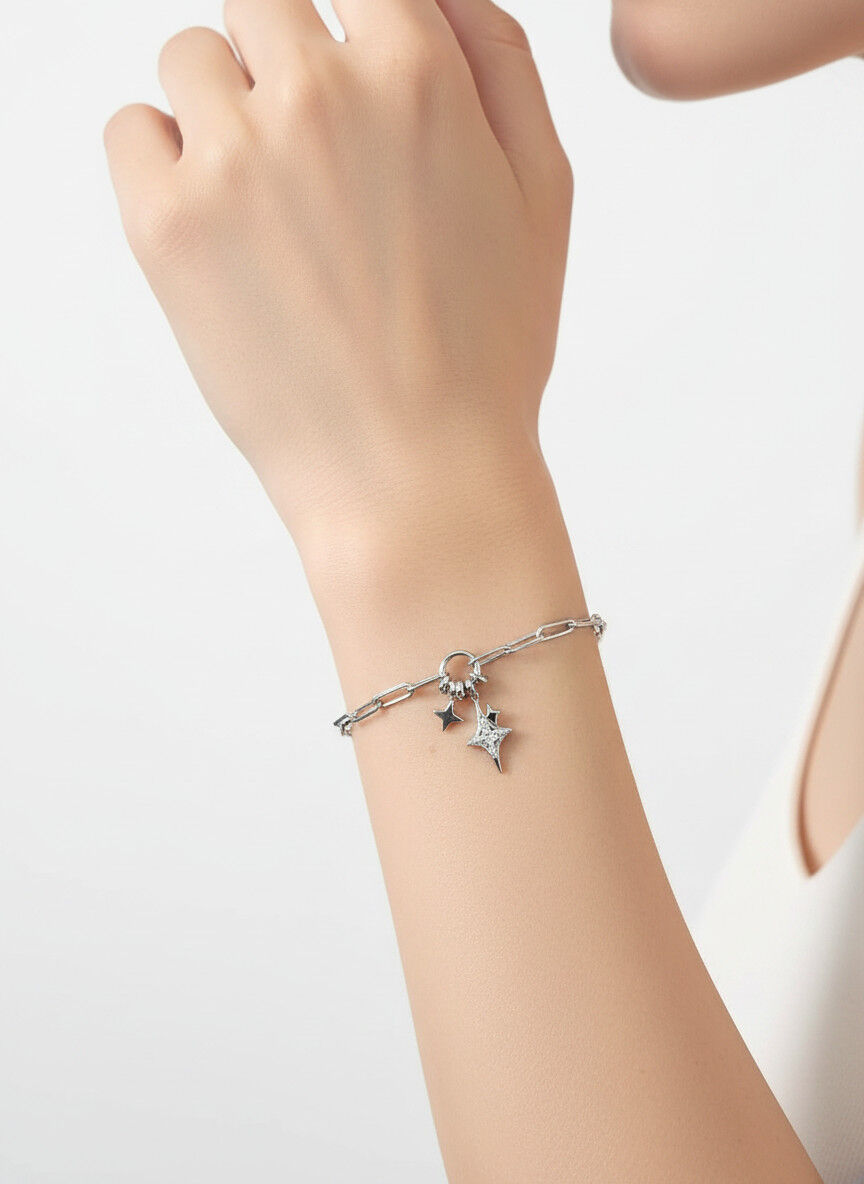 Valmont Accessories Kadın Gümüş Renk Yıldız Charm Detaylı Zincir Bileklik