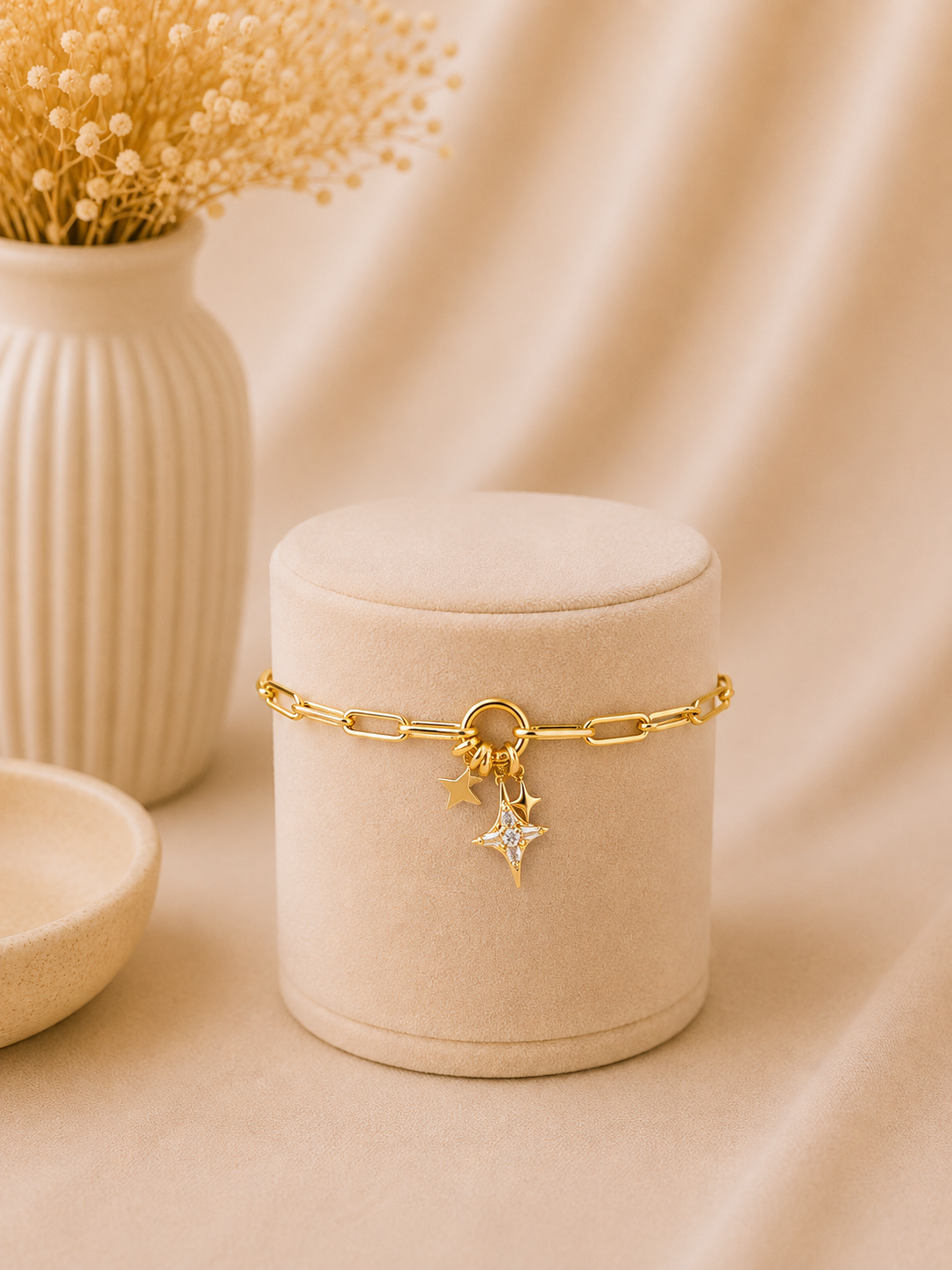 Valmont Accessories Kadın Gold Renk Yıldız Charm Detaylı Zincir Bileklik