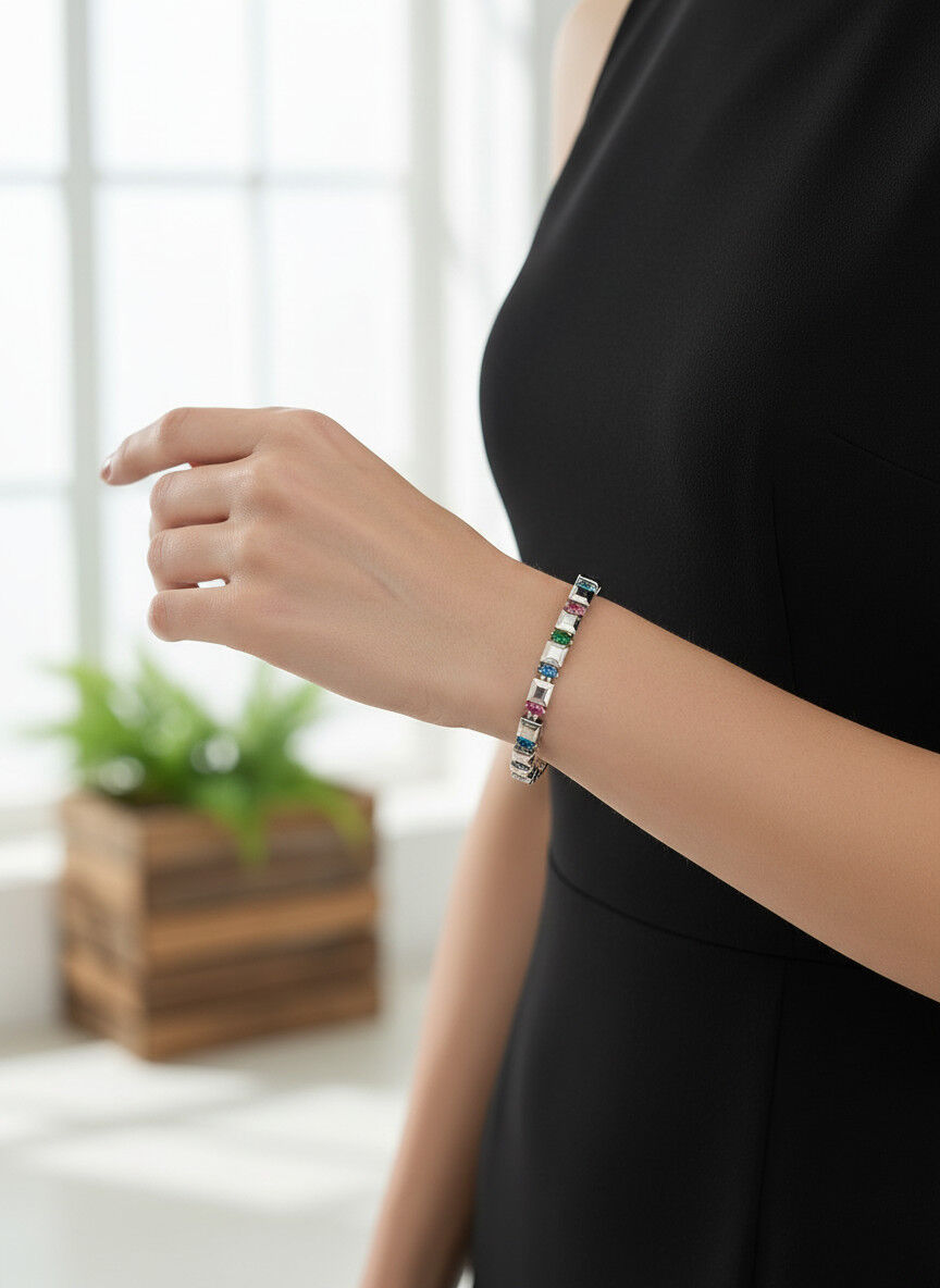 Valmont Accessories Kadın Silver Renk Renkli Taşlı Geometrik Bileklik
