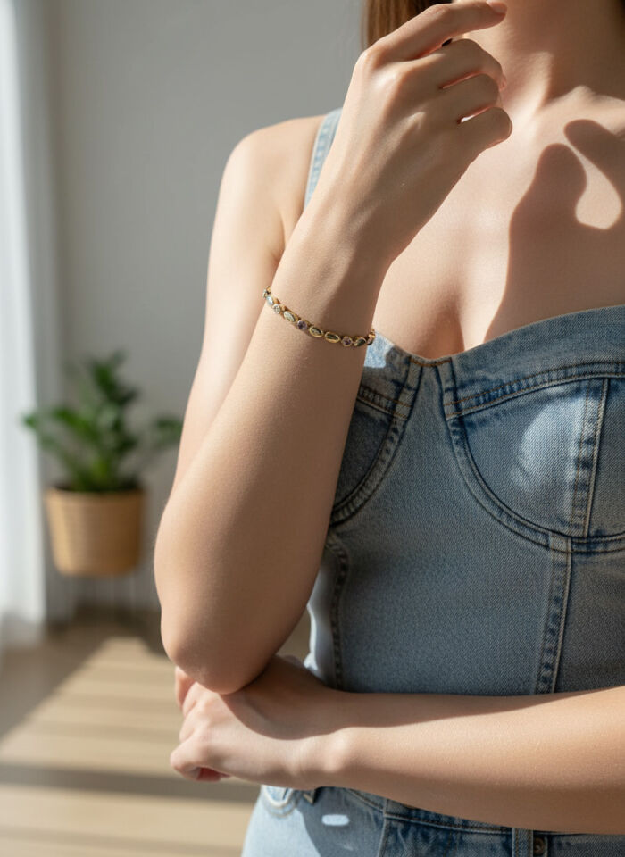 Valmont Accessories Kadın Gold Renk Pembe Taşlı Oval Detaylı Bileklik