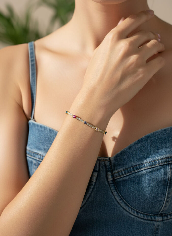 Valmont AccessoriesKadın Gold Renk Renkli Taşlı Sıra Taş Detaylı Bileklik
