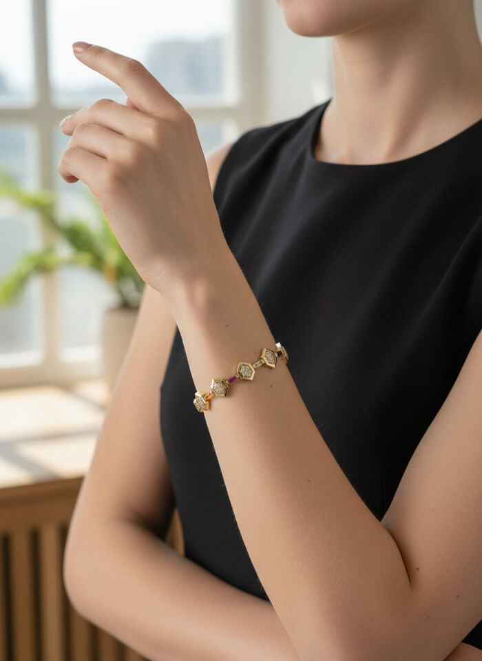 Valmont Accessories Kadın Gold Renk Renkli Baget Taşlı Geometrik Bileklik